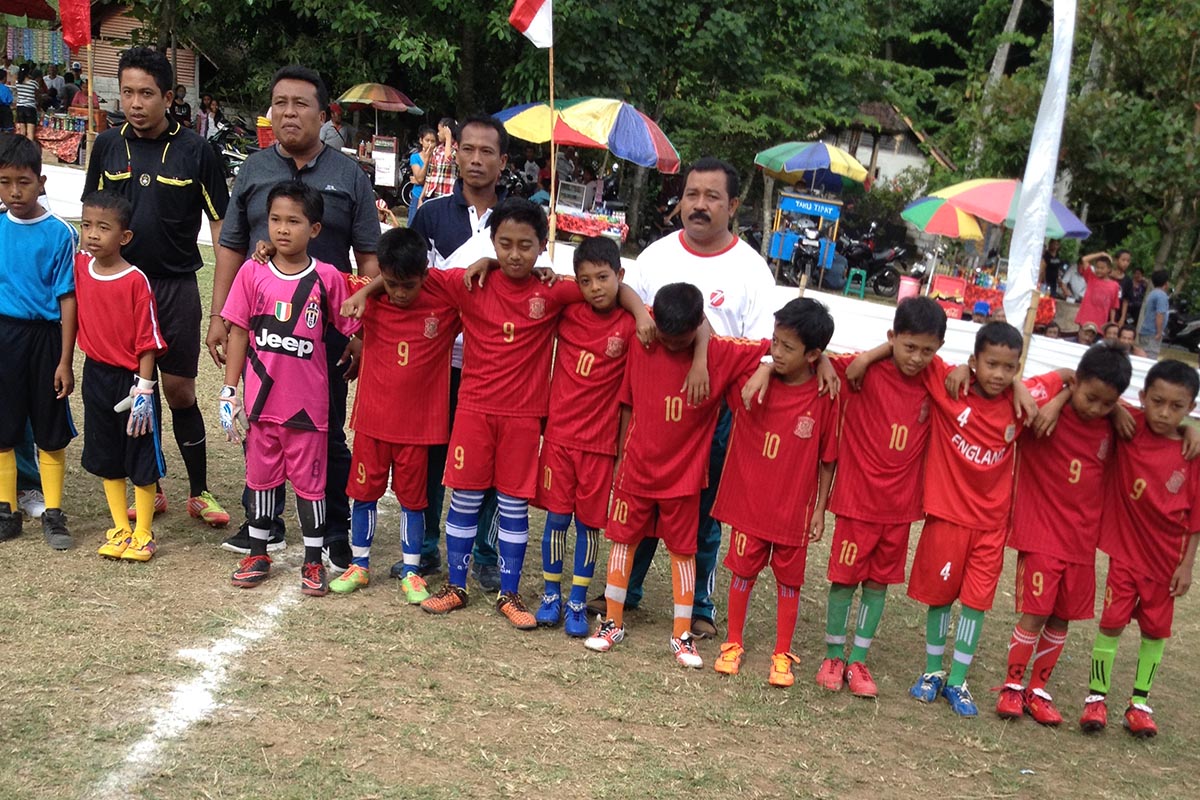 hut-ri13.jpg