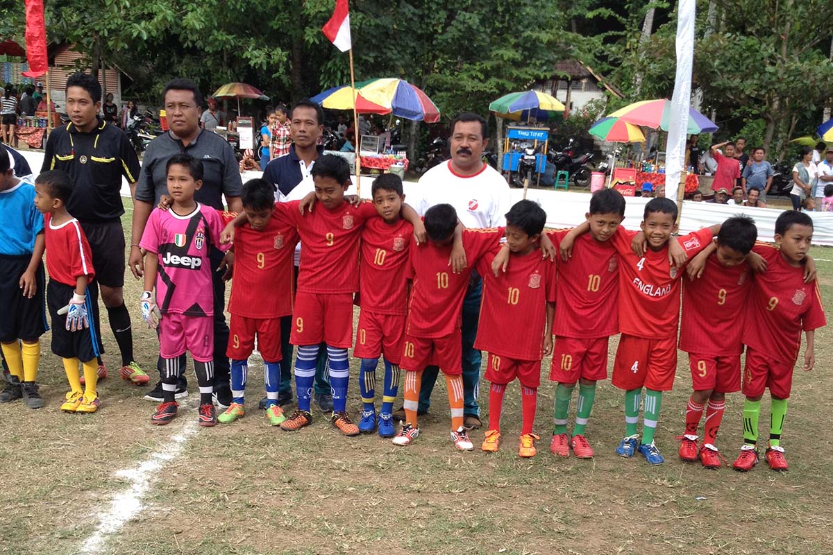hut-ri14.jpg